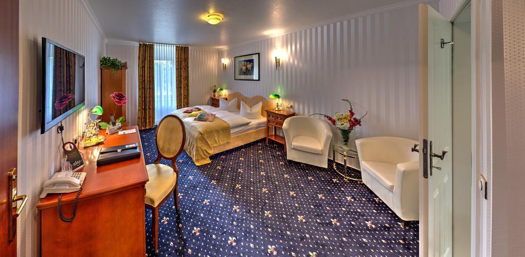 Landhotel Schwarzer Adler Suelzetal Værelse billede
